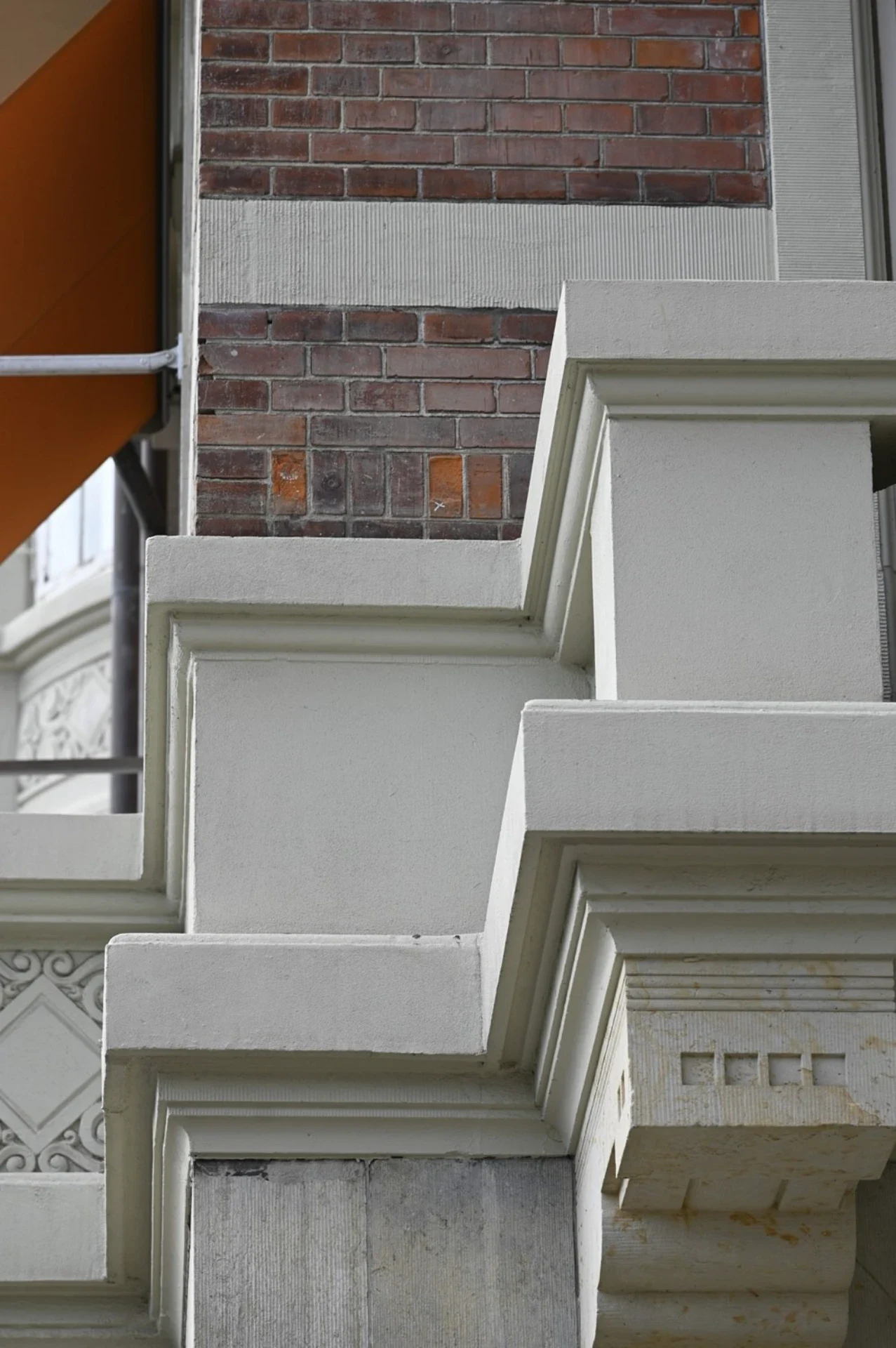 Bygningsdetaljer og arkitektur.